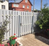 Забор из металлического штакетника, Восточно-Казахстанская область, город Риддер (Лениногорск)